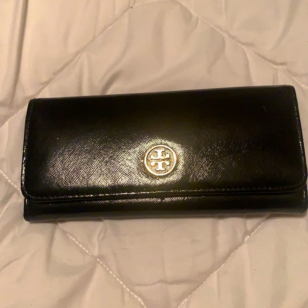 Tory Burch wallet